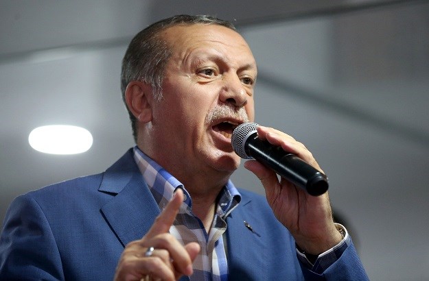 Erdoganova metla: Smijenio 8777 ljudi i 80 visokih dužnosnika, pritvorio 103 generala i admirala